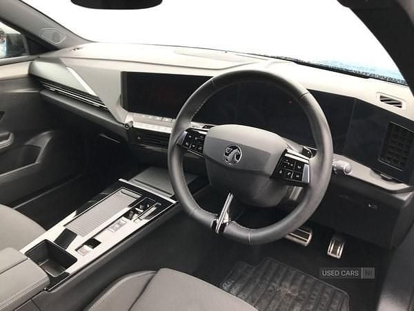 Used Vauxhall Astra S 130 HP (95 kW) 2024 Blue Estate