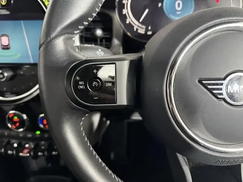 Used Mini Cooper Exclusive 134 HP (98 kW) 2023 Black Hatchback