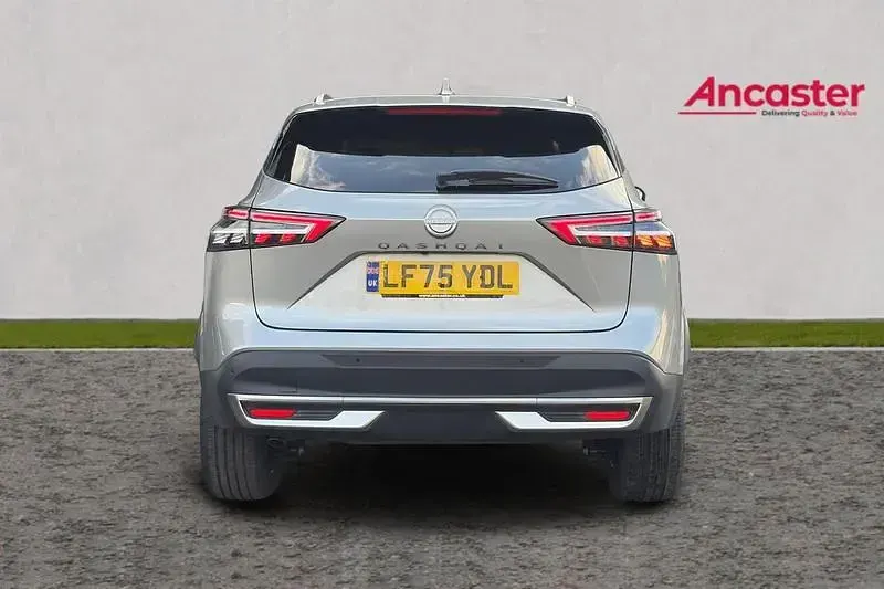 New Nissan Qashqai Tekna 2025 Tallic  ceramic grey SUV