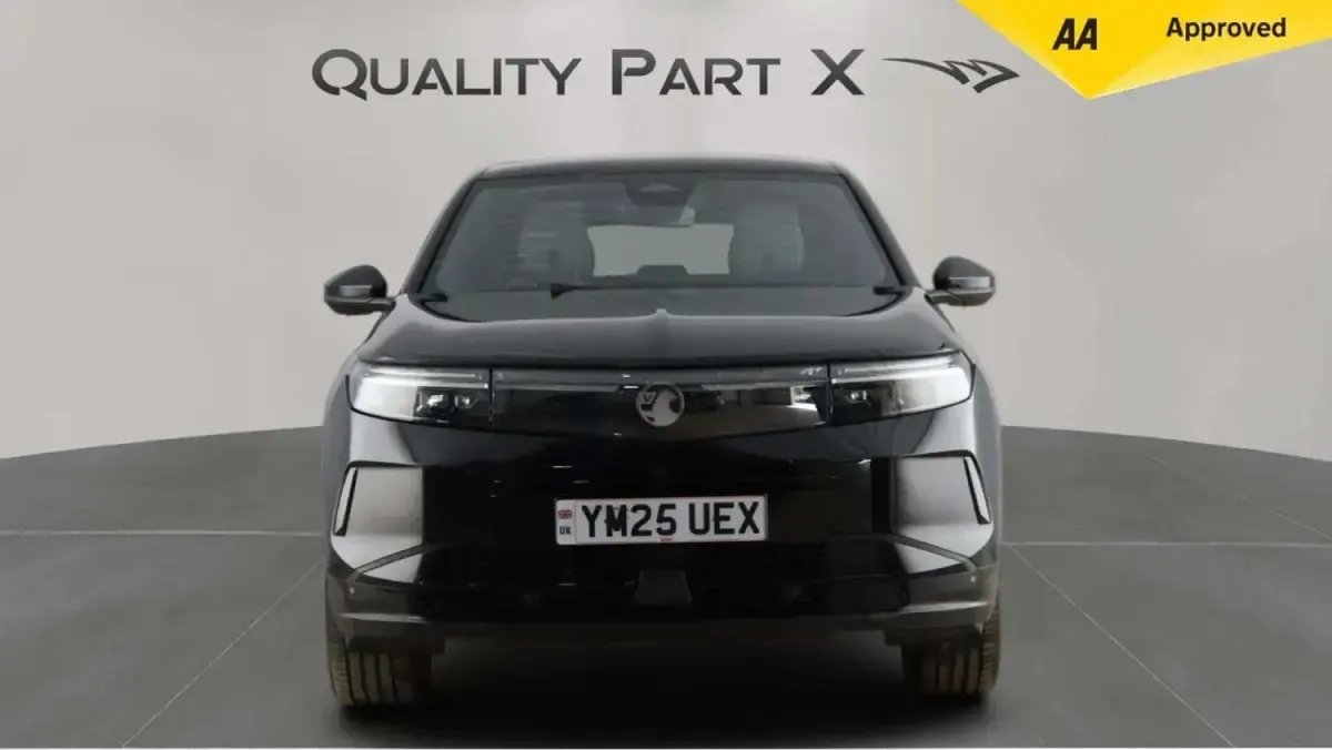Second-hand Vauxhall Grandland X GSe 2025 Negru SUV