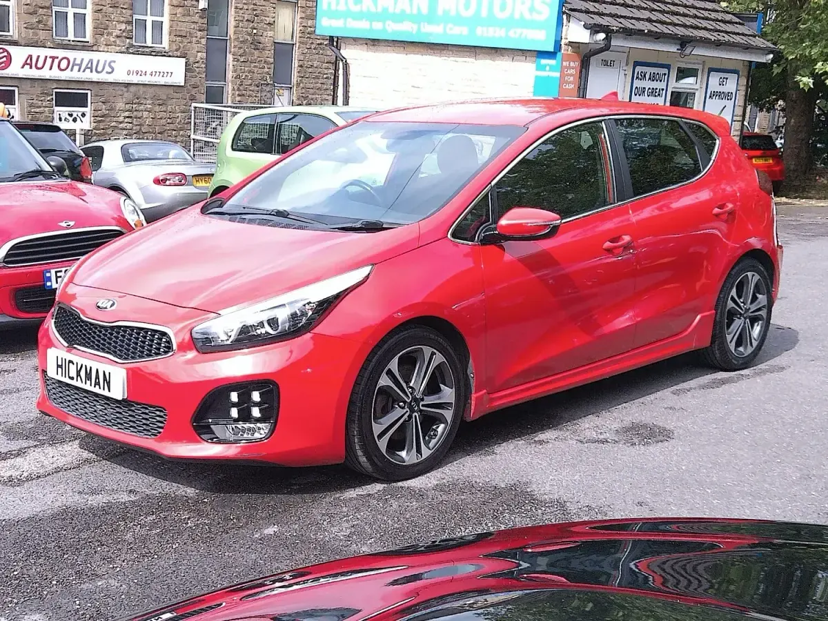 Used Kia Ceed GT-Line 118 HP (86 kW) 2018 Red Hatchback