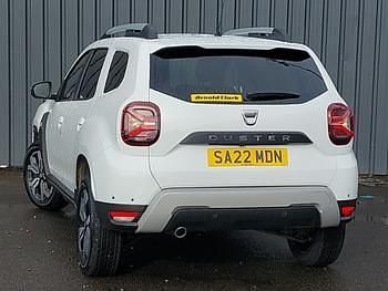 Used Dacia Duster Prestige 90 HP (66 kW) 2022 White SUV