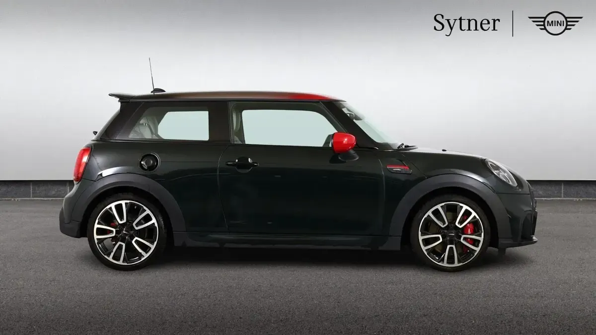 Used Mini John Cooper Works Hatch 228 HP (167 kW) 2023 Green Hatchback