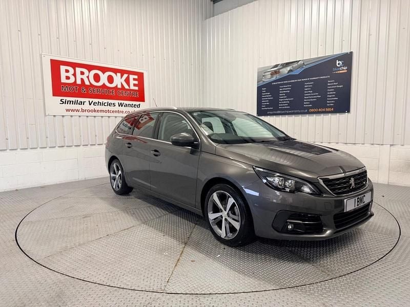 Used Peugeot 308 Allure 2018 Grey Estate