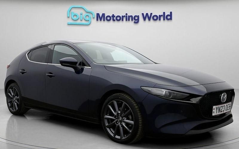 Begagnad Mazda 3 Inclusive 122 HK (89 kW) 2022 Blå Halvkombi