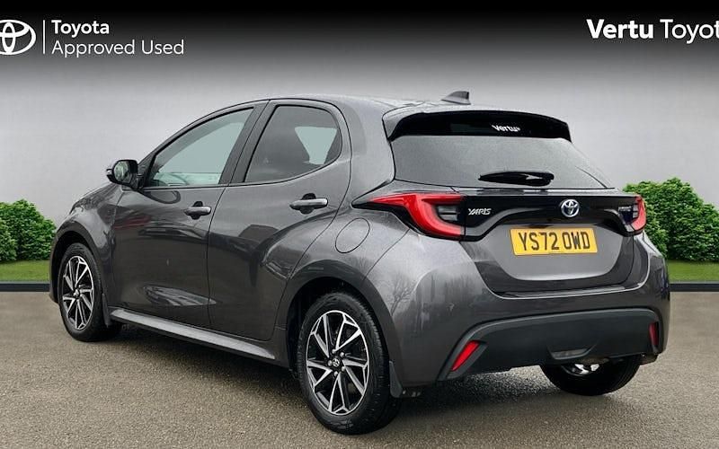 Used Toyota Yaris Hybrid Design 116 HP (85 kW) 2026 Hatchback