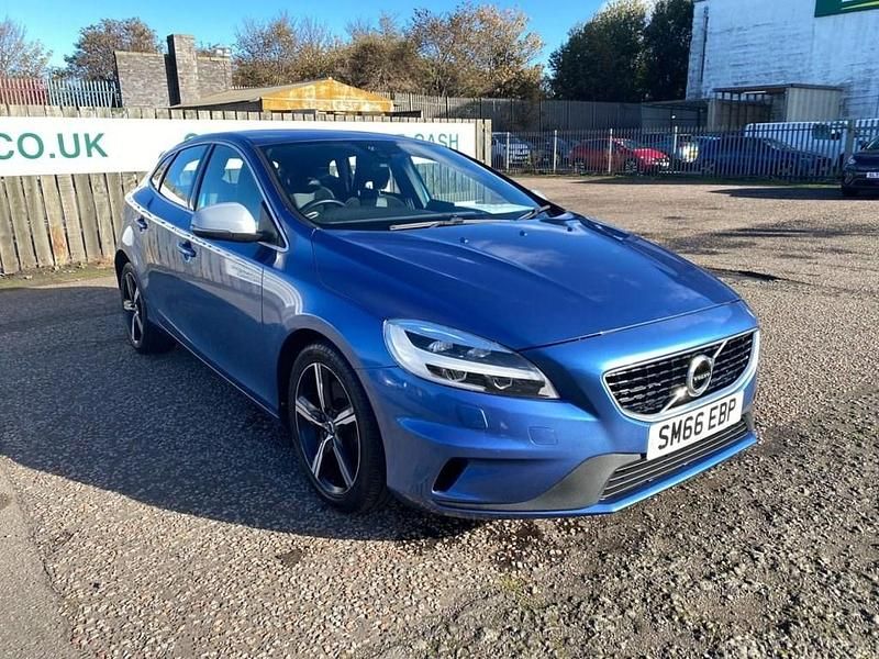 Blue Used 2017 Volvo V40 R-Design Estate | £7,995 (Fair price) - Image 1/4