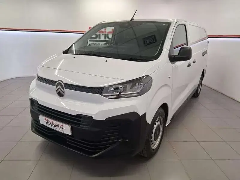 Używany Citroën Dispatch 120 KM (88 kW) 2025 Biały Minivan