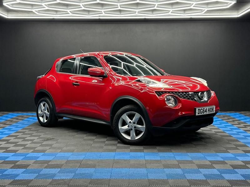 Red Used 2014 Nissan Juke Visia SUV | £3,490 (Fair price) - Image 1/4
