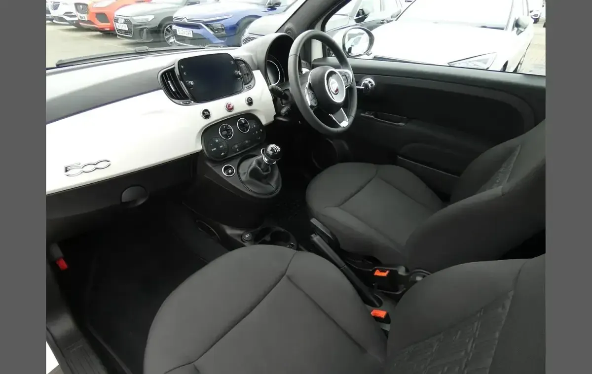 Used Fiat 500 68 HP (50 kW) 2024 White Hatchback