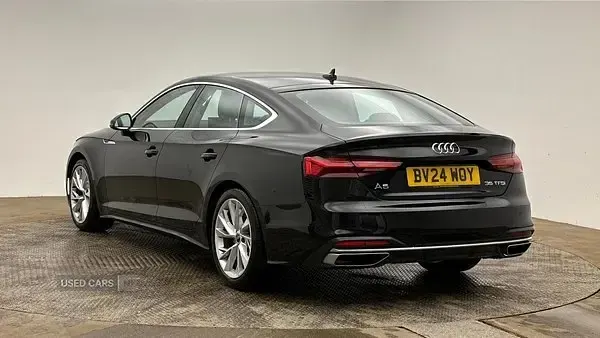 Używany Audi A5 Sport 2024 Czarny Hatchback