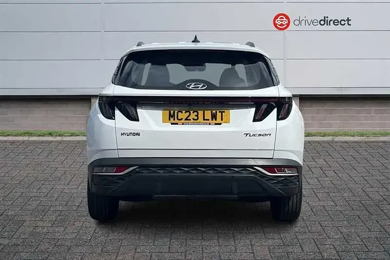 Used Hyundai Tucson SE 150 HP (110 kW) 2023 White SUV