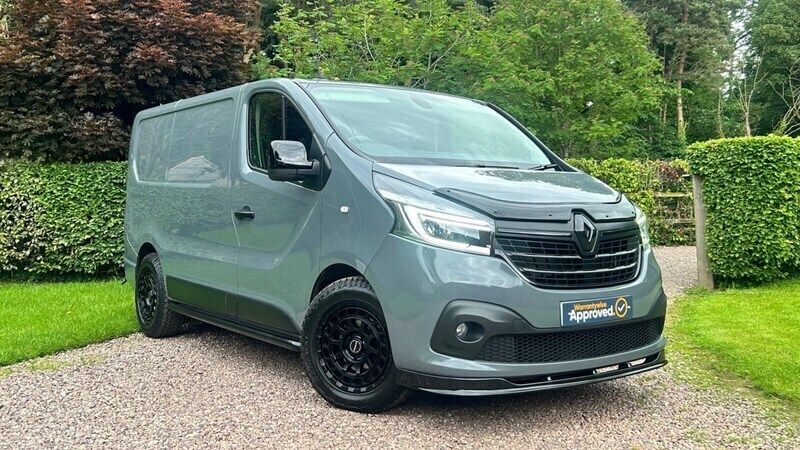 Used Renault Trafic 2021 Grey MPV