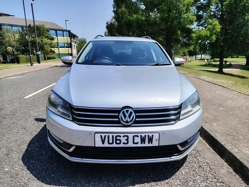 Used VW Passat Highline 140 HP (102 kW) 2013 Silver Estate