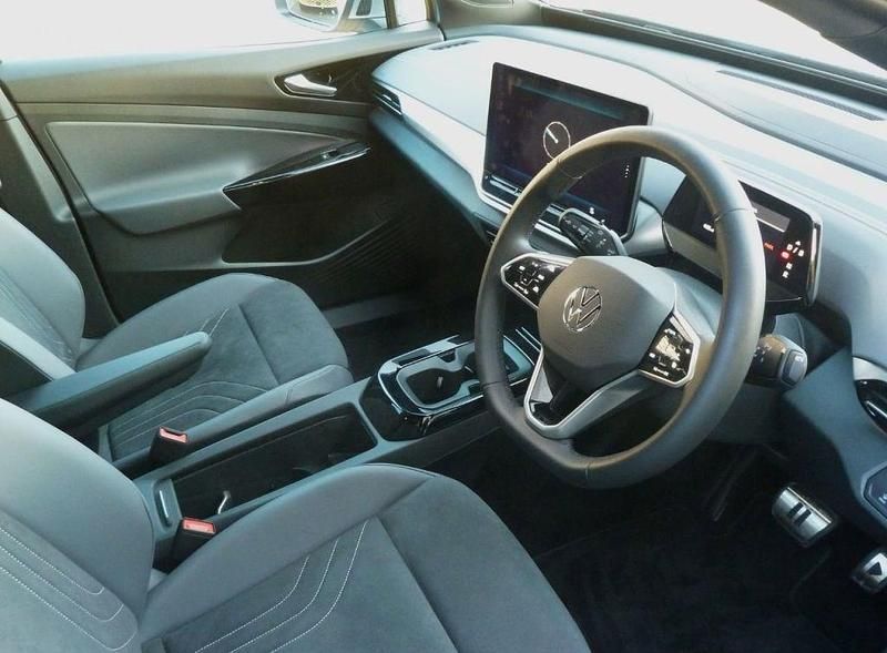 Second-hand VW ID.4 Pro 210 kW (286 CP) 2026 Argintiu SUV