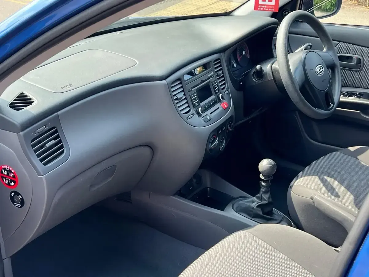 Used Kia Rio 109 HP (80 kW) 2011 Blue Hatchback