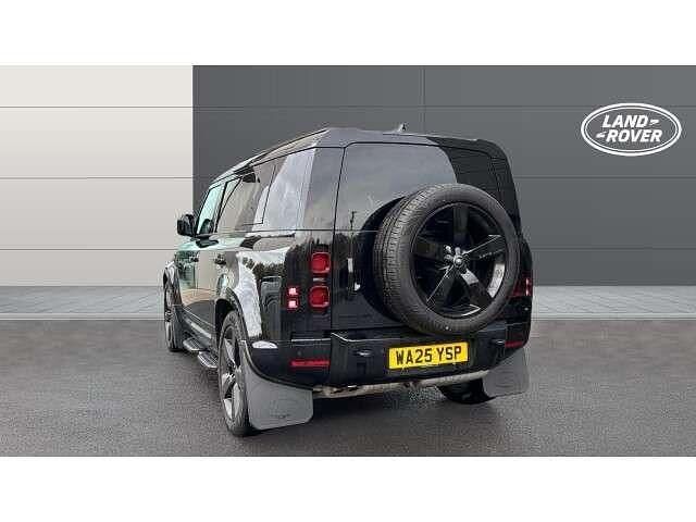 Used Land Rover Defender SE Dynamic 245 HP (180 kW) 2025 Black SUV