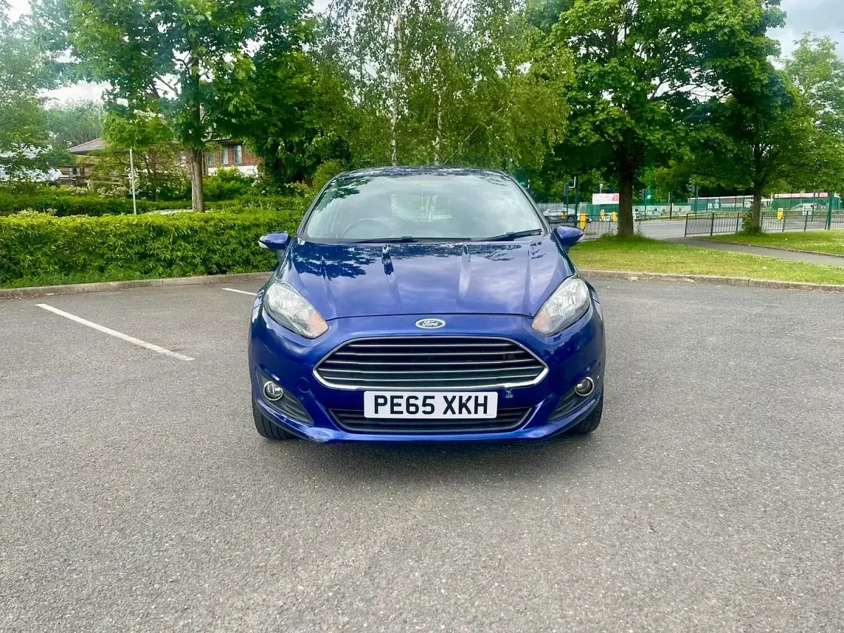 Used Ford Fiesta Zetec 2015 Blue Hatchback