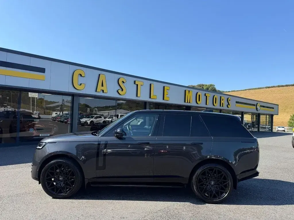Used Land Rover Range Rover SE 350 HP (257 kW) 2022 Grey SUV