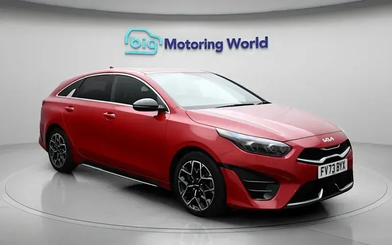 Used Kia ProCeed GT-Line 159 HP (116 kW) 2023 Red Estate