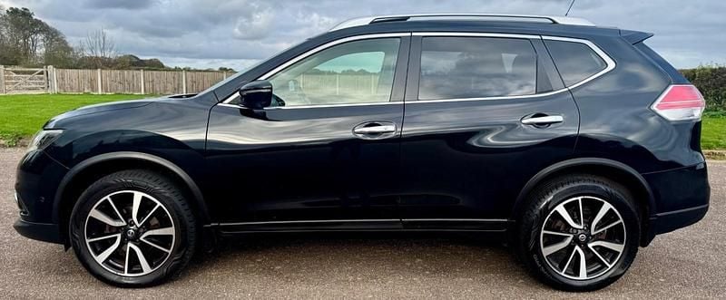 Used Nissan X-Trail Tekna 2015 Black SUV