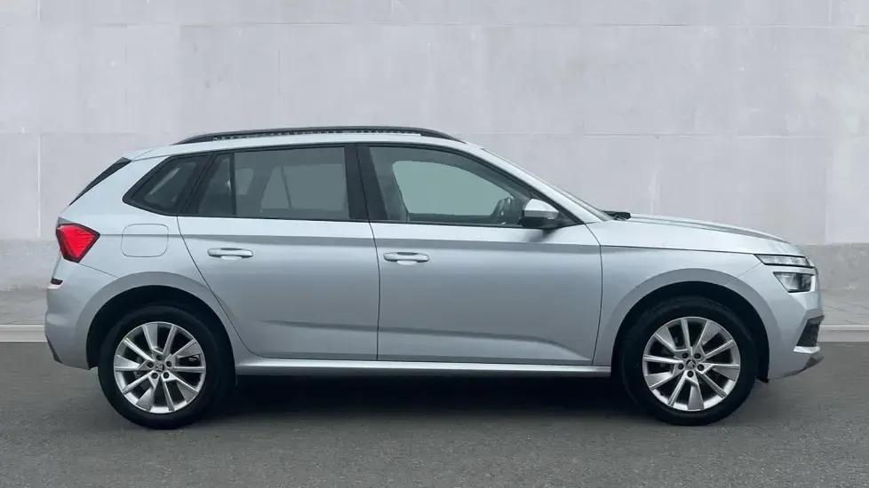 Used Skoda Kamiq SE 116 HP (85 kW) 2020 Metallic  brilliant silver SUV