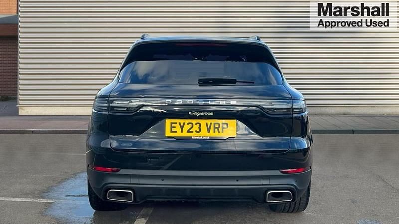 Used Porsche Cayenne 462 HP (339 kW) 2023 Black SUV