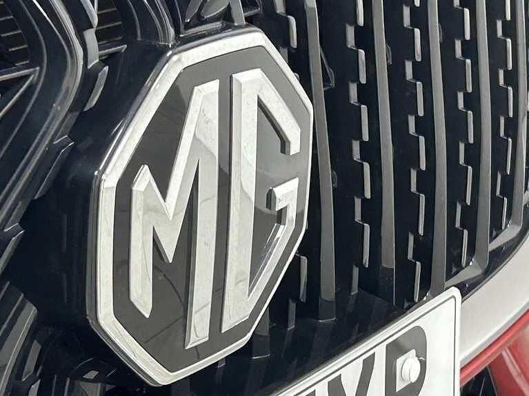 Used MG HS Trophy 162 HP (119 kW) 2024 Red SUV