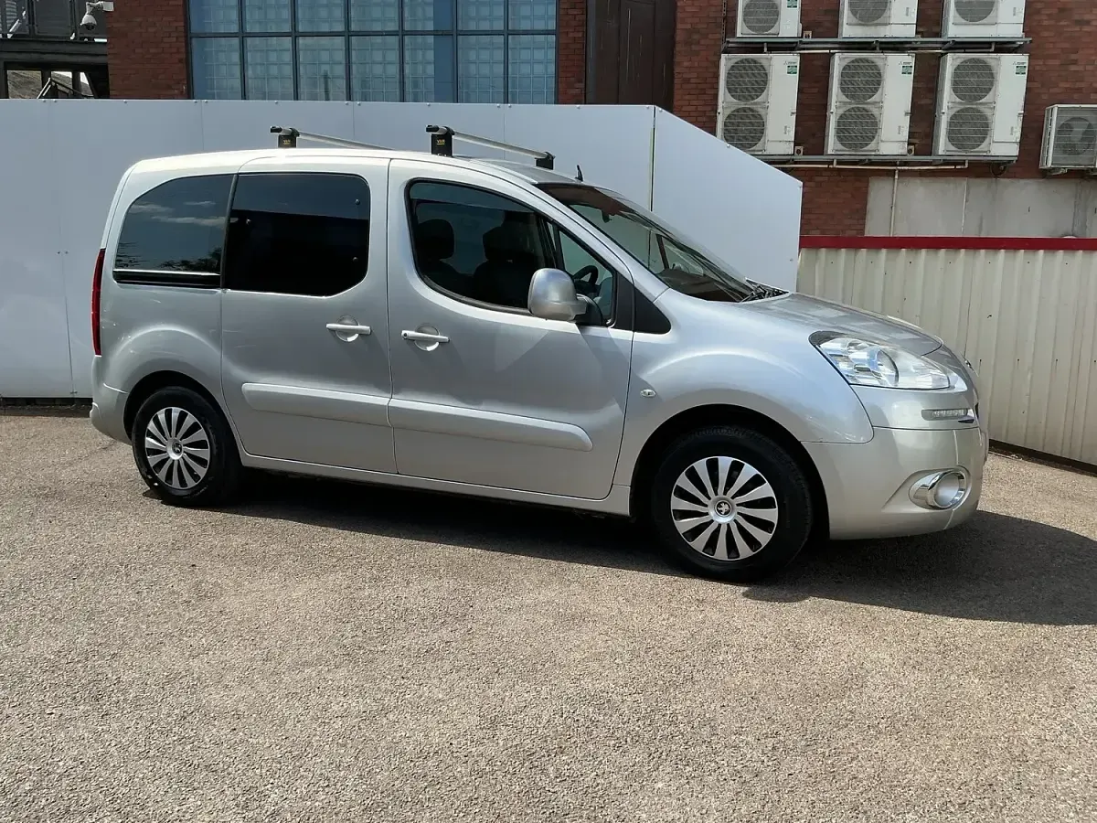Used Peugeot Partner Tepee S 2013 Silver MPV
