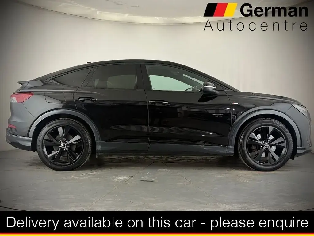 Second-hand Audi Q4 e-tron S-Line 125 kW (170 CP) 2023 Negru SUV