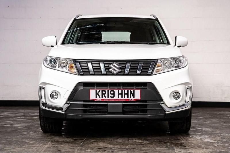 Used Suzuki Vitara SZ4 2019 White Hatchback