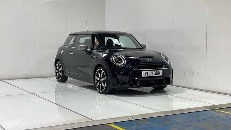Black Used 2021 Mini Cooper S Exclusive Hatchback | £20,498 (Fair price) - Image 1/4