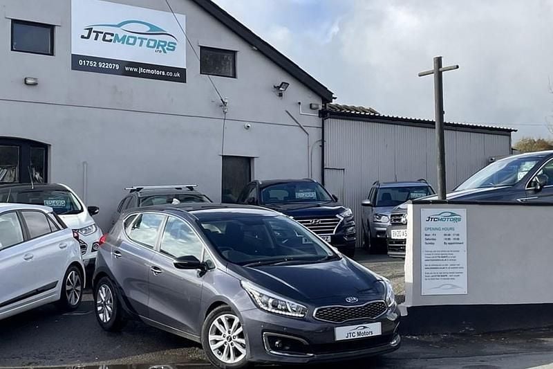 Silver Used 2018 Kia Ceed Hatchback | £7,495 (Good price) - Image 1/1