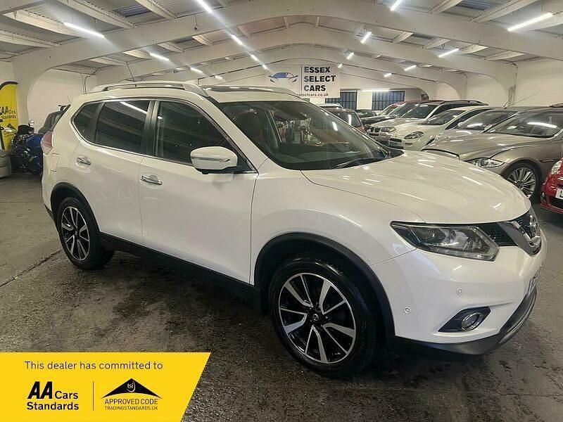 White Used 2015 Nissan X-Trail Tekna SUV | £7,500 (A bit pricey) - Image 1/4