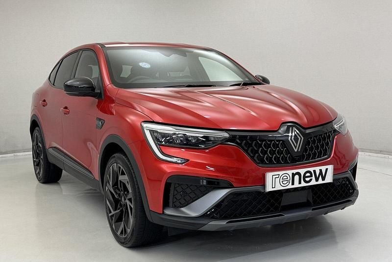 Used Renault Arkana 142 HP (104 kW) 2024 Red  SUV