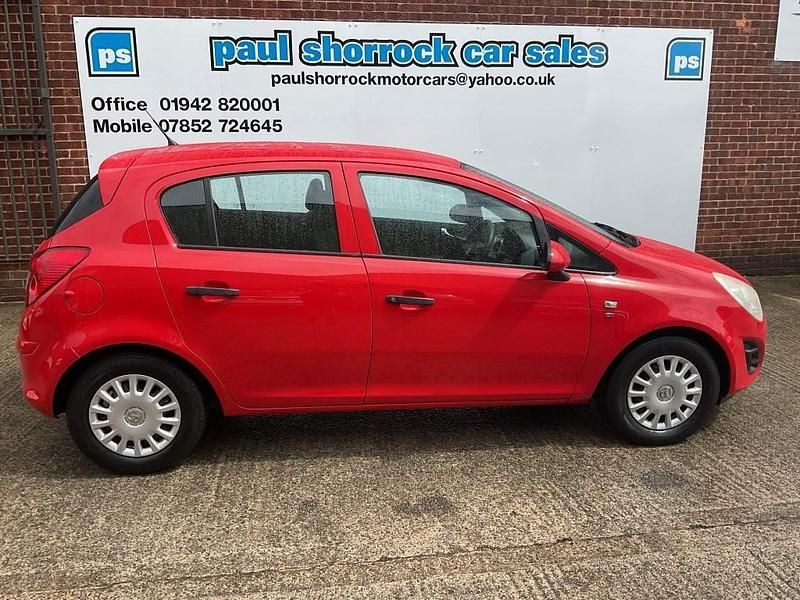 Red Used 2012 Vauxhall Corsa S Hatchback | £2,743 (Super price) - Image 1/4