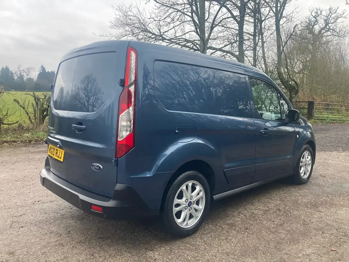 Used Ford Transit Connect Limited 120 HP (88 kW) 2020 Blue MPV