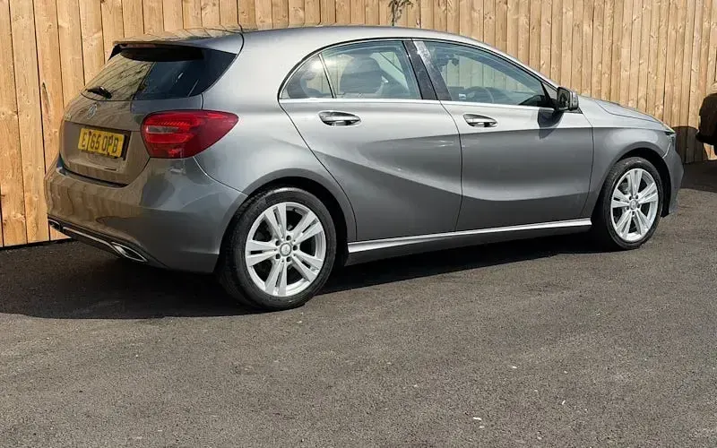 Used Mercedes A180 109 HP (80 kW) 2016 Grey Hatchback