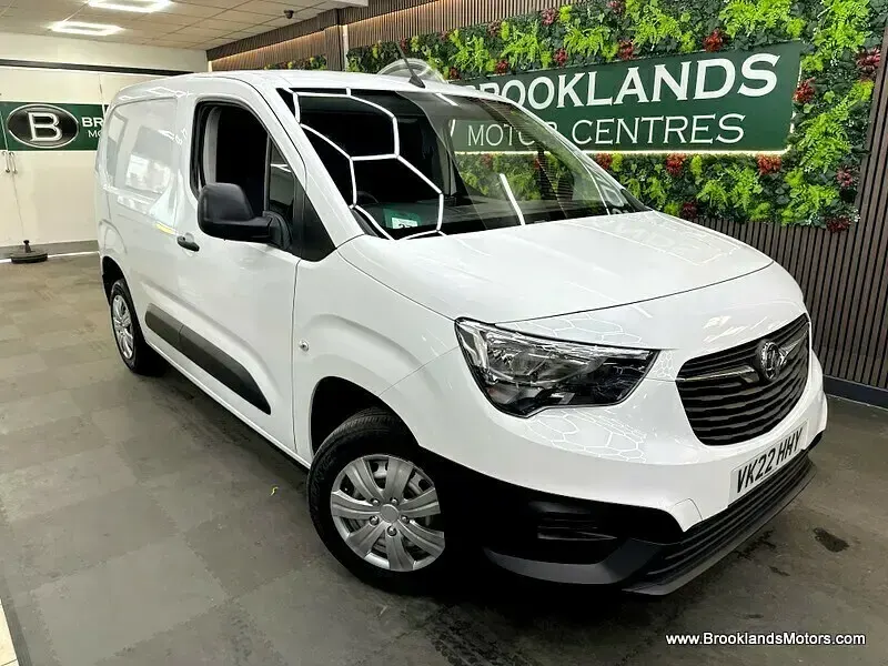 Used Vauxhall Combo 2022 White MPV