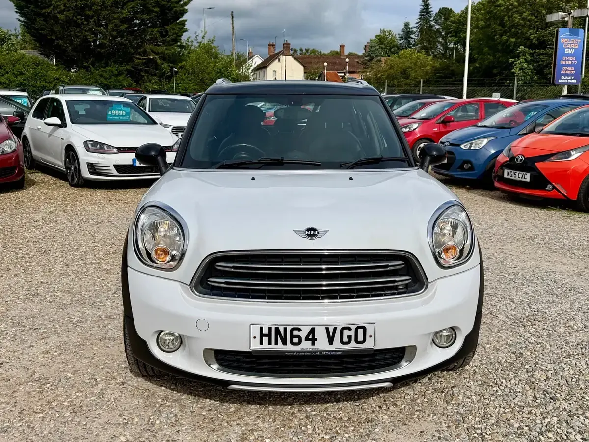 Used Mini Cooper D 112 HP (82 kW) 2014 White Hatchback