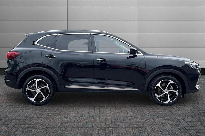 Usado MG HS Trophy 162 HP (119 kW) 2024 Preto SUV
