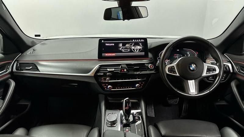 Used BMW 520 M Sport 187 HP (137 kW) 2021 White