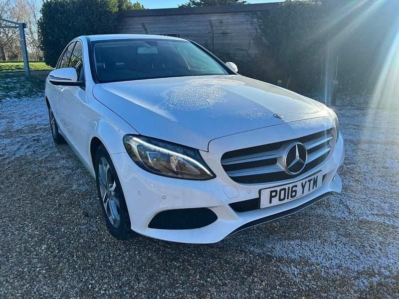 Used Mercedes C200 136 HP (100 kW) 2016 White Sedan