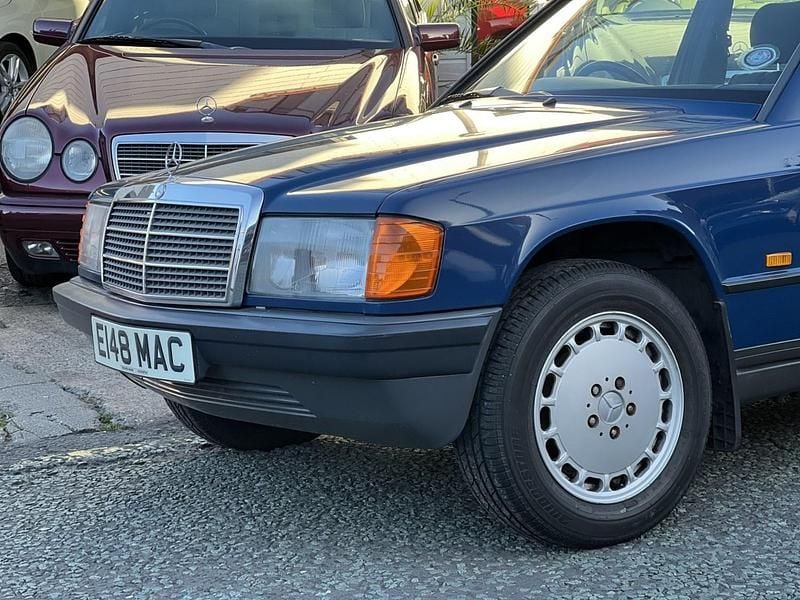 Used Mercedes 190 1988 Blue Sedan