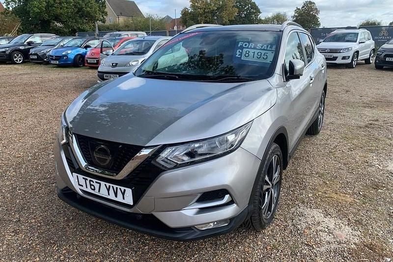 Silver Used 2017 Nissan Qashqai N-Connecta SUV | £8,195 (Fair price) - Image 1/1