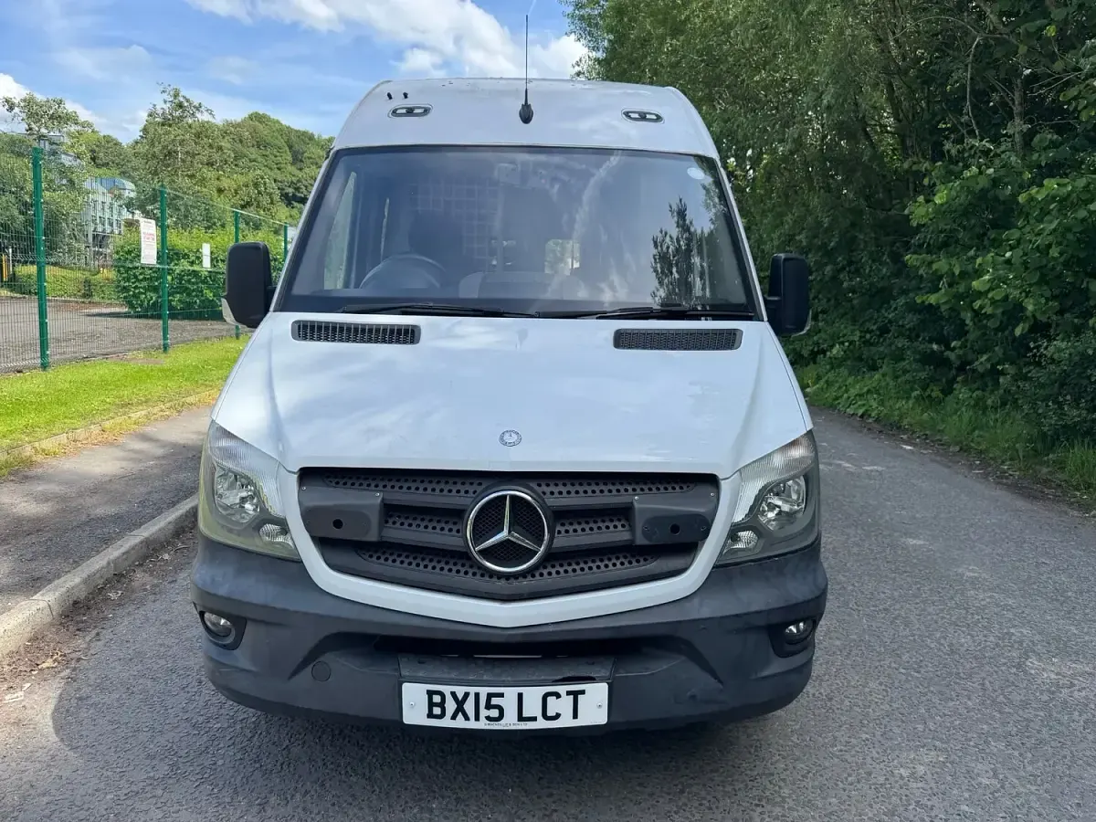 Used Mercedes Sprinter 190 HP (139 kW) 2015 White