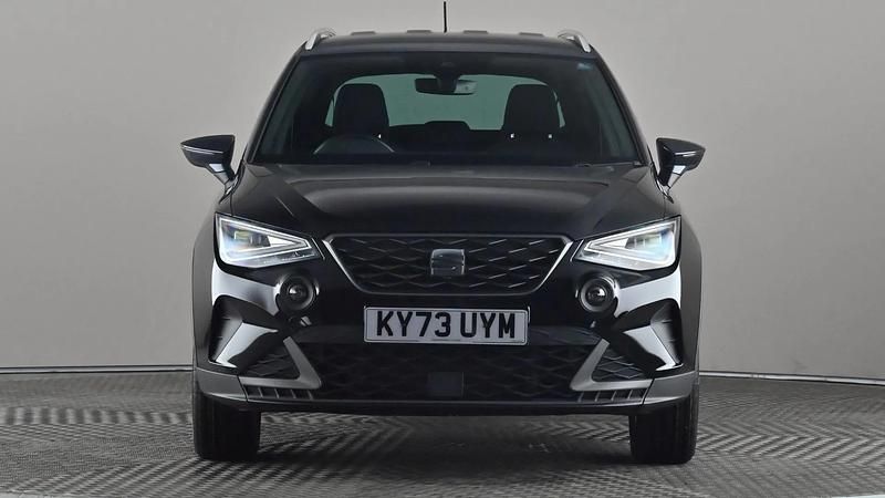 Used Seat Arona FR 110 HP (80 kW) 2023 Black SUV