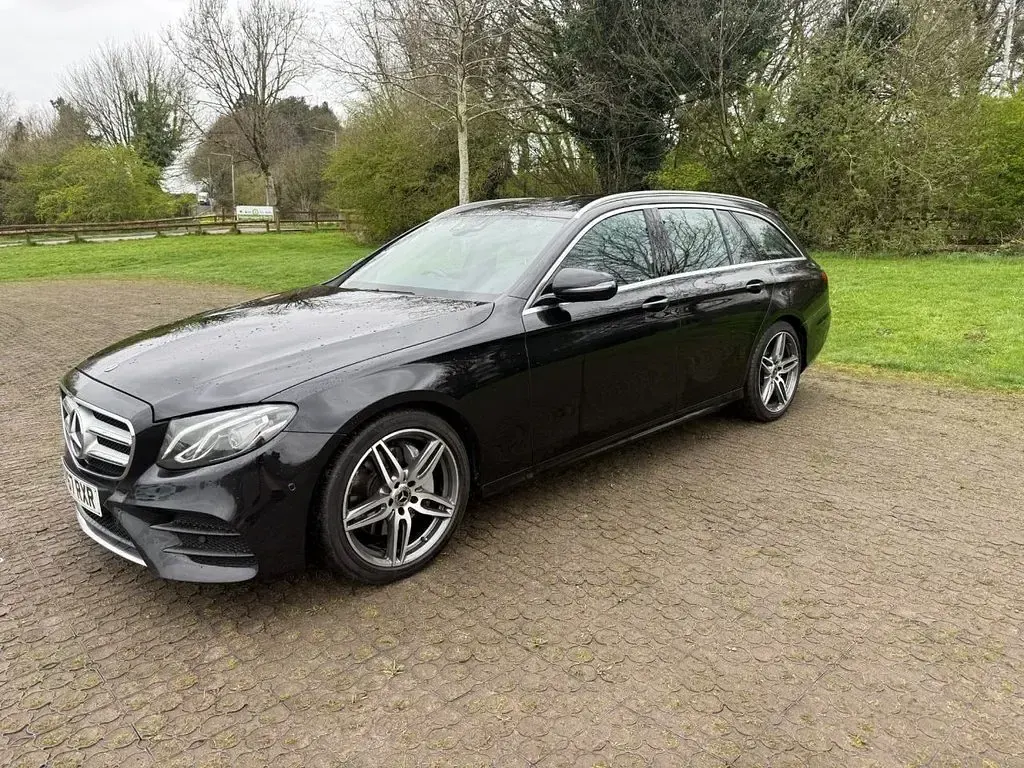 Used Mercedes E220 AMG line 194 HP (142 kW) 2017 Black Estate