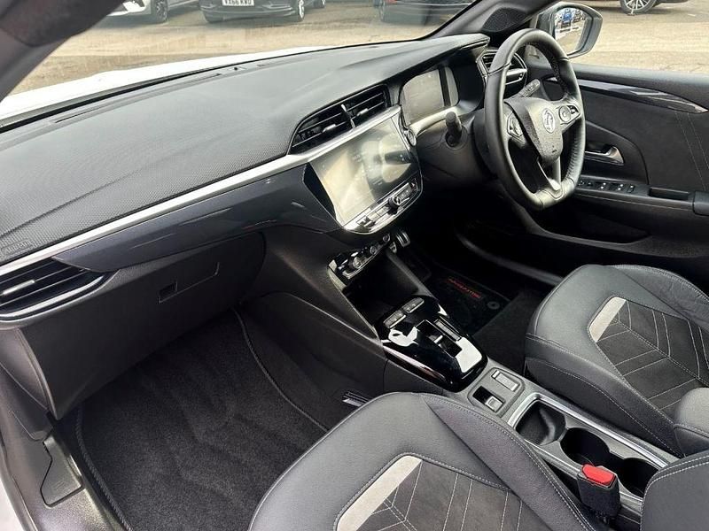 Used Vauxhall Corsa-e Ultimate 100 kW (136 HP) 2023 White Hatchback