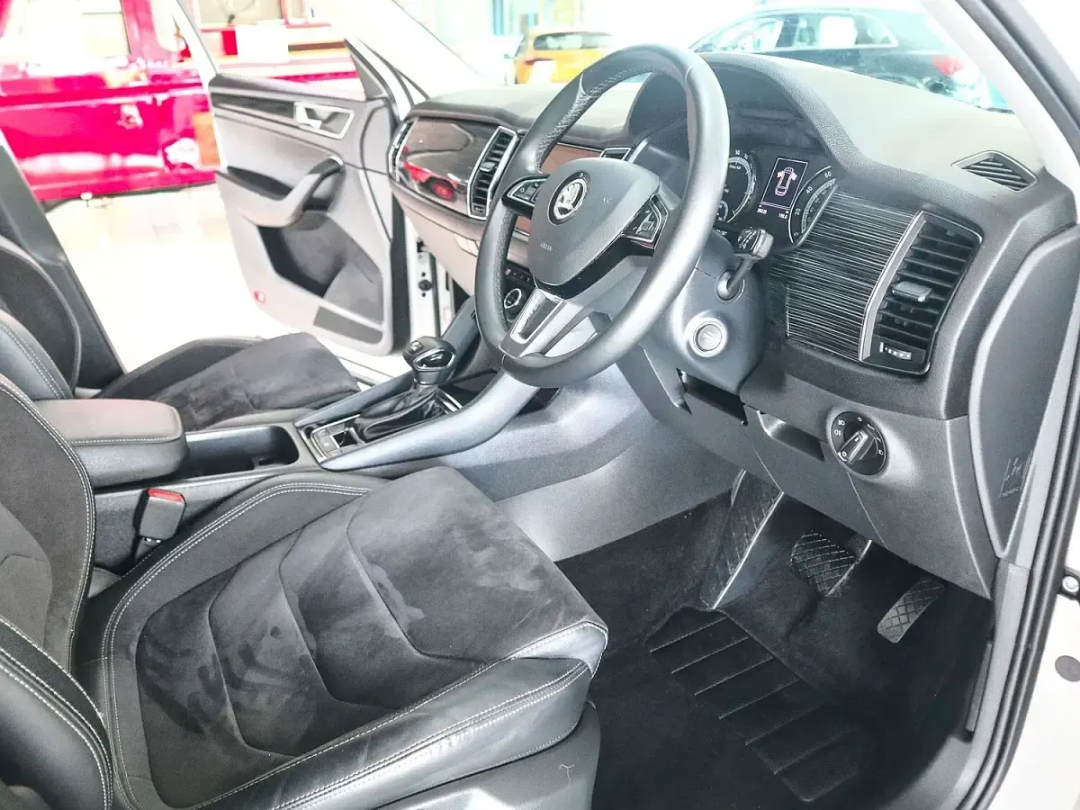 Used Skoda Kodiaq SE L 150 HP (110 kW) 2017 White SUV
